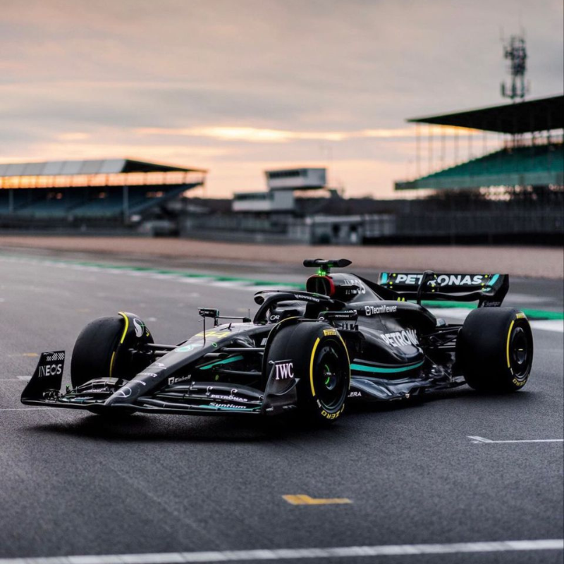 Modelo Para Montar Fórmula 1 Mercedes-AMG W14 | 1642PCS