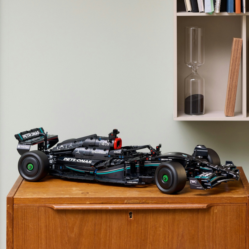 Modelo Para Montar Fórmula 1 Mercedes-AMG W14 | 1642PCS